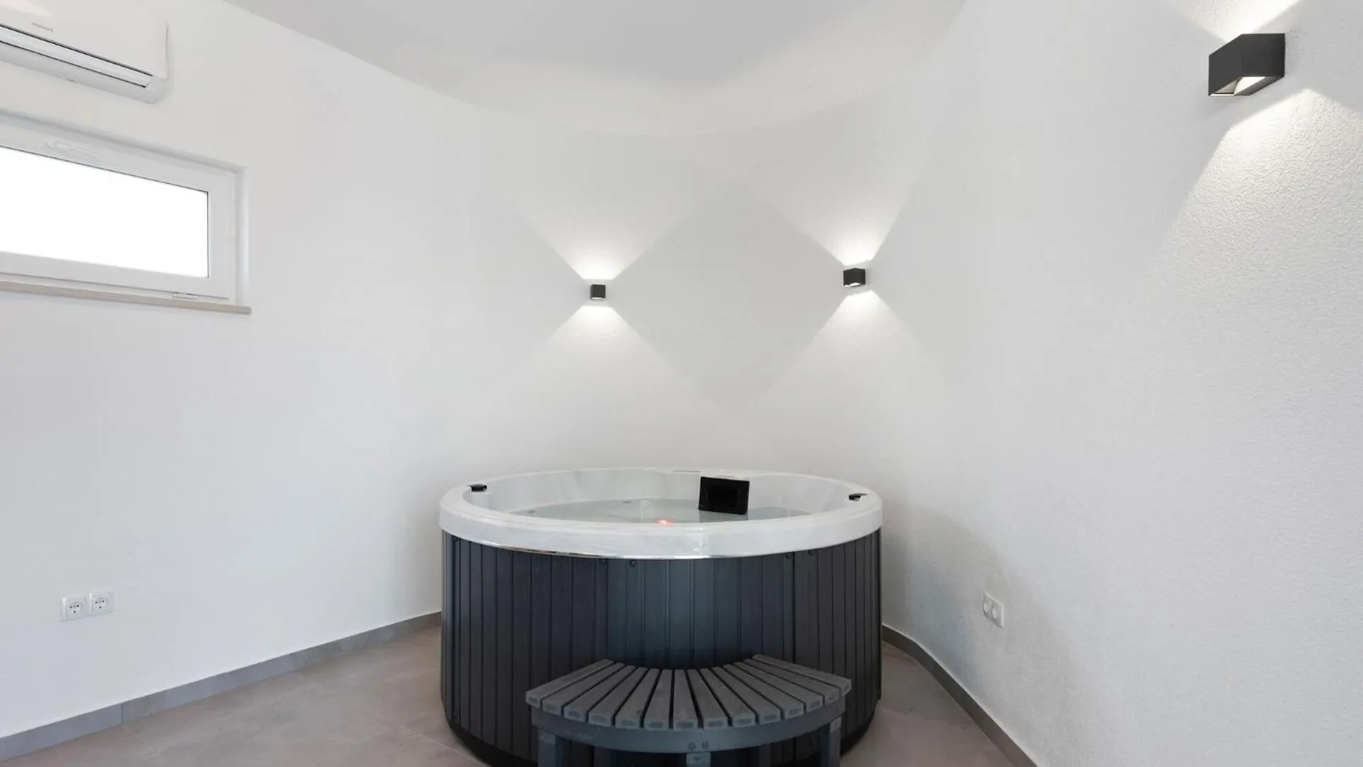 Exotic Holiday Home In Vir With Bubble Bath Croatia
